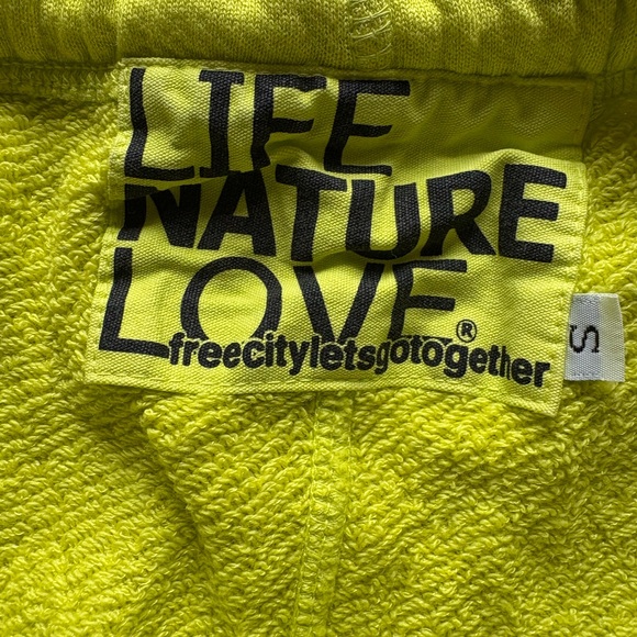 Freecity Neon Yellow Sweatpants with Relaxed Fit and Lightweight Material - Picture 4 of 4